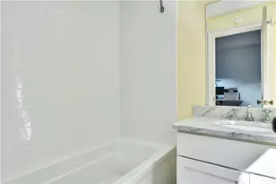 68 E Manning St, Providence, RI 02906 - Photo 22