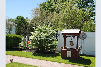 75 Chiswick Road, Warwick, RI 02889 - Photo 24