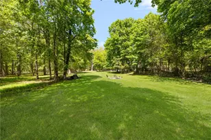 10 Summer St, Jamestown, RI 02835 - Photo 20