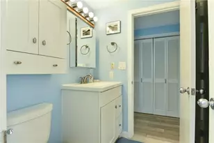 207 Bellevue Ct, Narragansett, RI 02882 - Photo 18