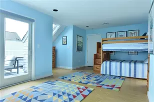 207 Bellevue Ct, Narragansett, RI 02882 - Photo 20