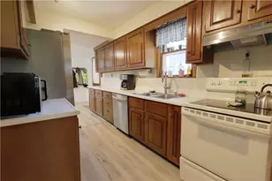 36 Munro Ave, Warren, RI 02885 - Photo 24