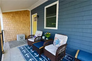 36 Munro Ave, Warren, RI 02885 - Photo 6