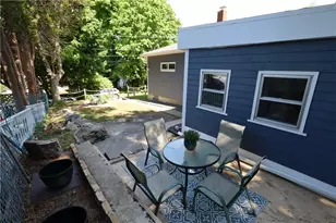 36 Munro Ave, Warren, RI 02885 - Photo 8