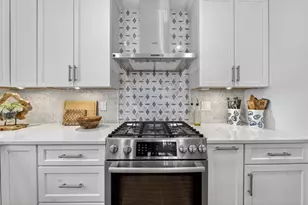 42 Windsor St, Jamestown, RI 02835 - Photo 14