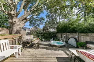 46 Hammond St, Newport, RI 02840 - Photo 22