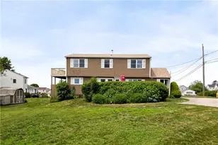 20 Saltaire Ave, Narragansett, RI 02882 - Photo 2