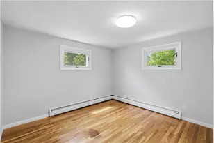 131 Woodland Ave, Cranston, RI 02920 - Photo 18