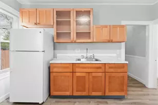 112 Pomona Ave, Providence, RI 02908 - Photo 8