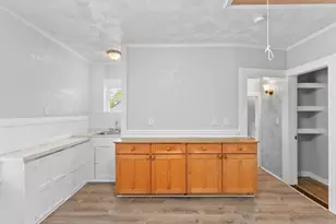 112 Pomona Ave, Providence, RI 02908 - Photo 22