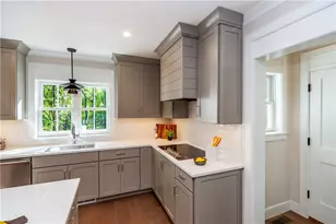 520 Greenbush Rd, Warwick, RI 02818 - Photo 18