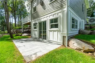 520 Greenbush Rd, Warwick, RI 02818 - Photo 10