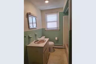 315 Grosvenor Avenue, East Providence, RI 02914 - Photo 8