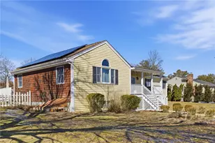 52 Viking Dr, Portsmouth, RI 02871 - Photo 4