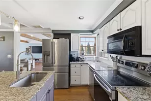 52 Viking Dr, Portsmouth, RI 02871 - Photo 12
