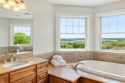 3333 Main Road, Tiverton, RI 02878 - Photo 32