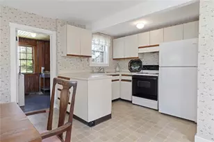 6 Baldwin Rd, Middletown, RI 02842 - Photo 16