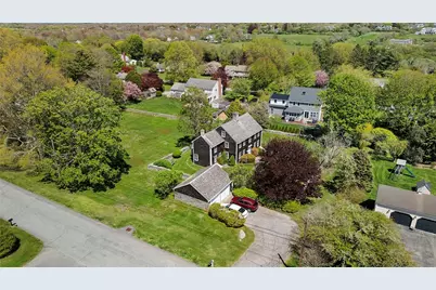 6 Baldwin Road, Middletown, RI 02842 - Photo 10