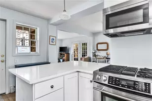 52 County Rd, Barrington, RI 02806 - Photo 8