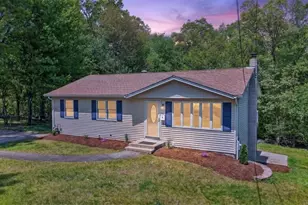 4 N Candy Ct, Smithfield, RI 02917 - Photo 2
