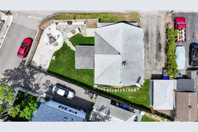 34 Shore Road, East Providence, RI 02915 - Photo 6