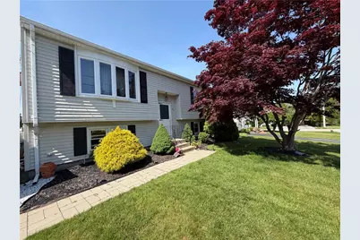 29 Hilda Street, Cranston, RI 02920 - Photo 2