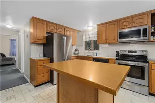 637 Read School House Rd, Coventry, RI 02816 - Photo 10