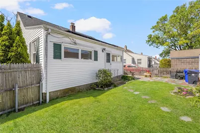 106 Martin Street, Pawtucket, RI 02861 - Photo 30