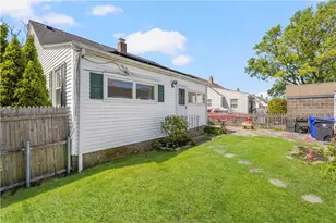 106 Martin St, Pawtucket, RI 02861 - Photo 30