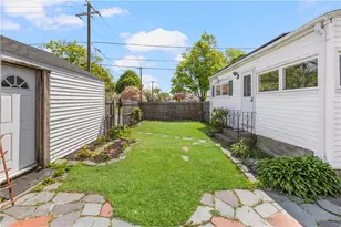 106 Martin St, Pawtucket, RI 02861 - Photo 32