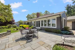 29 Riverside Dr, Barrington, RI 02806 - Photo 8