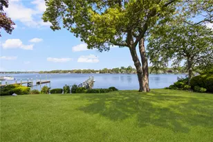 29 Riverside Dr, Barrington, RI 02806 - Photo 10