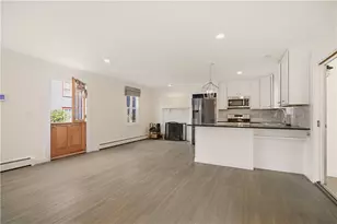 51 Callender Ave, Newport, RI 02840 - Photo 14