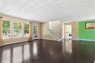 57 Hunters Crossing Dr, Coventry, RI 02816 - Photo 12