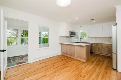 25 Pensaukee Avenue, North Providence, RI 02911 - Photo 14