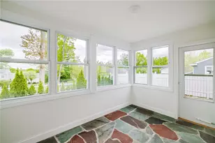 25 Pensaukee Ave, North Providence, RI 02911 - Photo 20