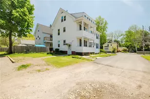 60 Centre St, East Providence, RI 02916 - Photo 4