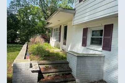 28 Hill Top Drive, Warwick, RI 02818 - Photo 4