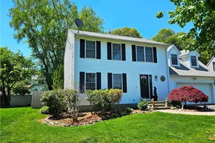 190 Arnolds Neck Dr, Warwick, RI 02886 - Photo 2