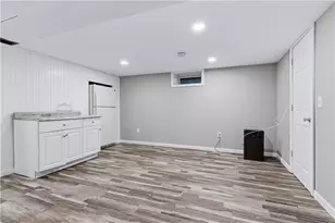 72 Julian St, Pawtucket, RI 02861 - Photo 26