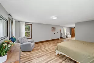 685 Round Top Rd, Burrillville, RI 02830 - Photo 20