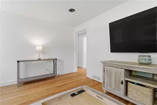 191 Long View Dr, Warwick, RI 02886 - Photo 8
