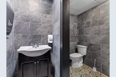 176 Columbus Avenue, Pawtucket, RI 02860 - Photo 16