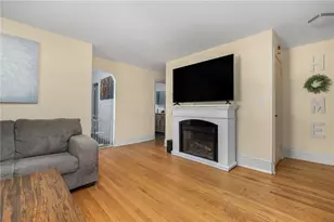 68 Maryland Ave, Warwick, RI 02888 - Photo 6