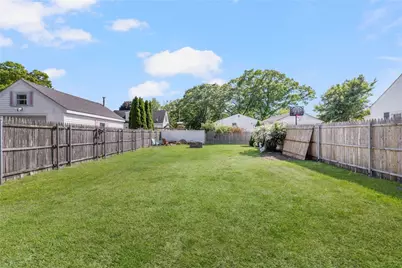 68 Maryland Avenue, Warwick, RI 02888 - Photo 36
