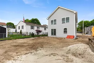 7 Kinsman St, Cumberland, RI 02864 - Photo 6