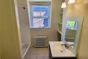 106 Touro St, Newport, RI 02840 - Photo 20