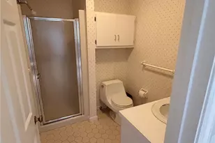 141 Narragansett Ave, Newport, RI 02840 - Photo 18