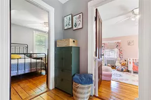 10 Burton Ave, East Providence, RI 02915 - Photo 30
