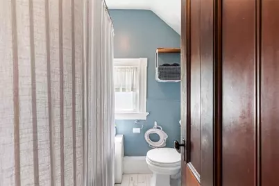 10 Burton Avenue, East Providence, RI 02915 - Photo 36
